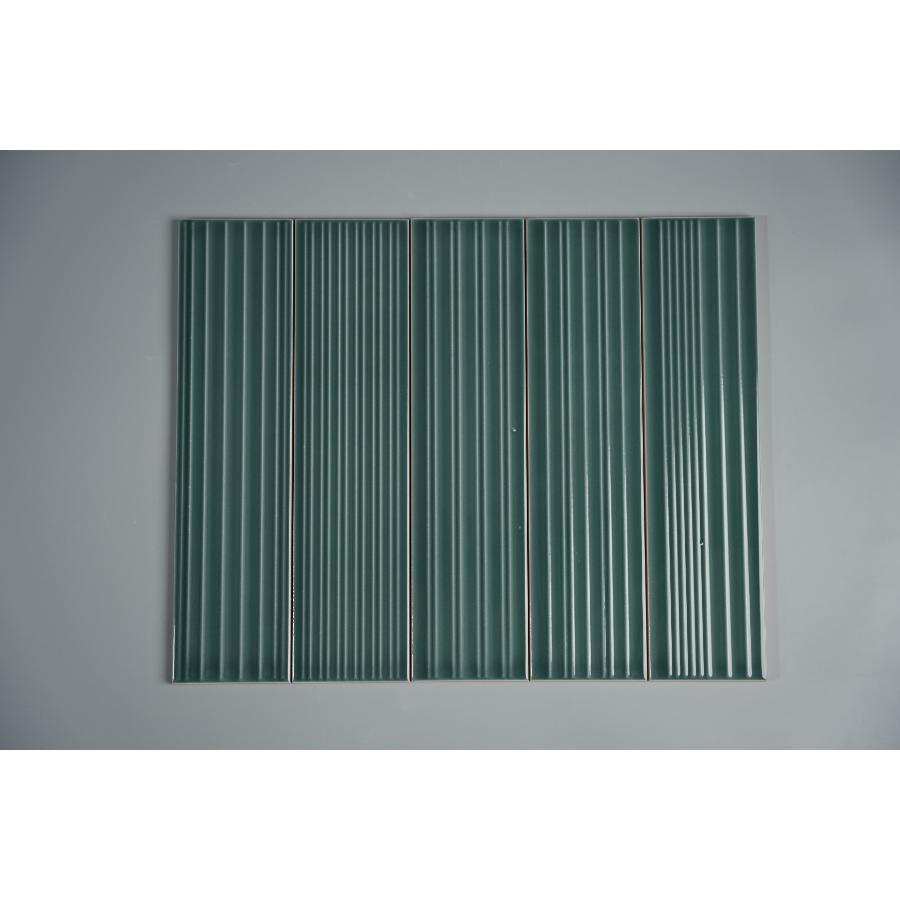 Gạch thẻ Việt Nam, Xanh lá bóng hoạ tiết, KT 75x300 mm, 0312-0, Loại 1 (1 hộp/ 50 viên/ 1.125m2)