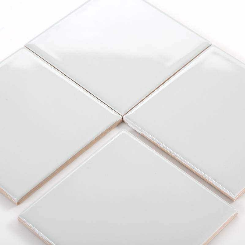 Gạch 150x150mm màu be bóng hàng ưu  IV0606P