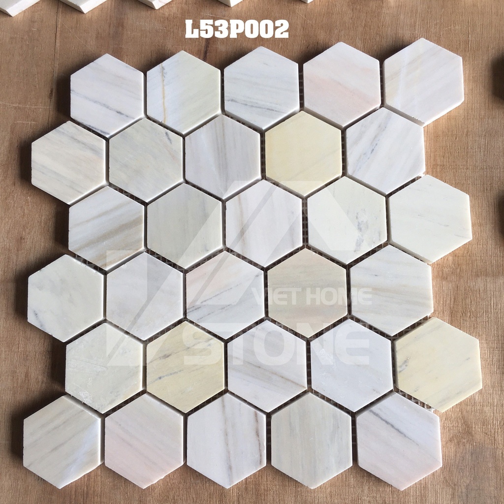 Mosaic đá tự nhiên lục giác vàng NA mài bóng kt chip 53x53