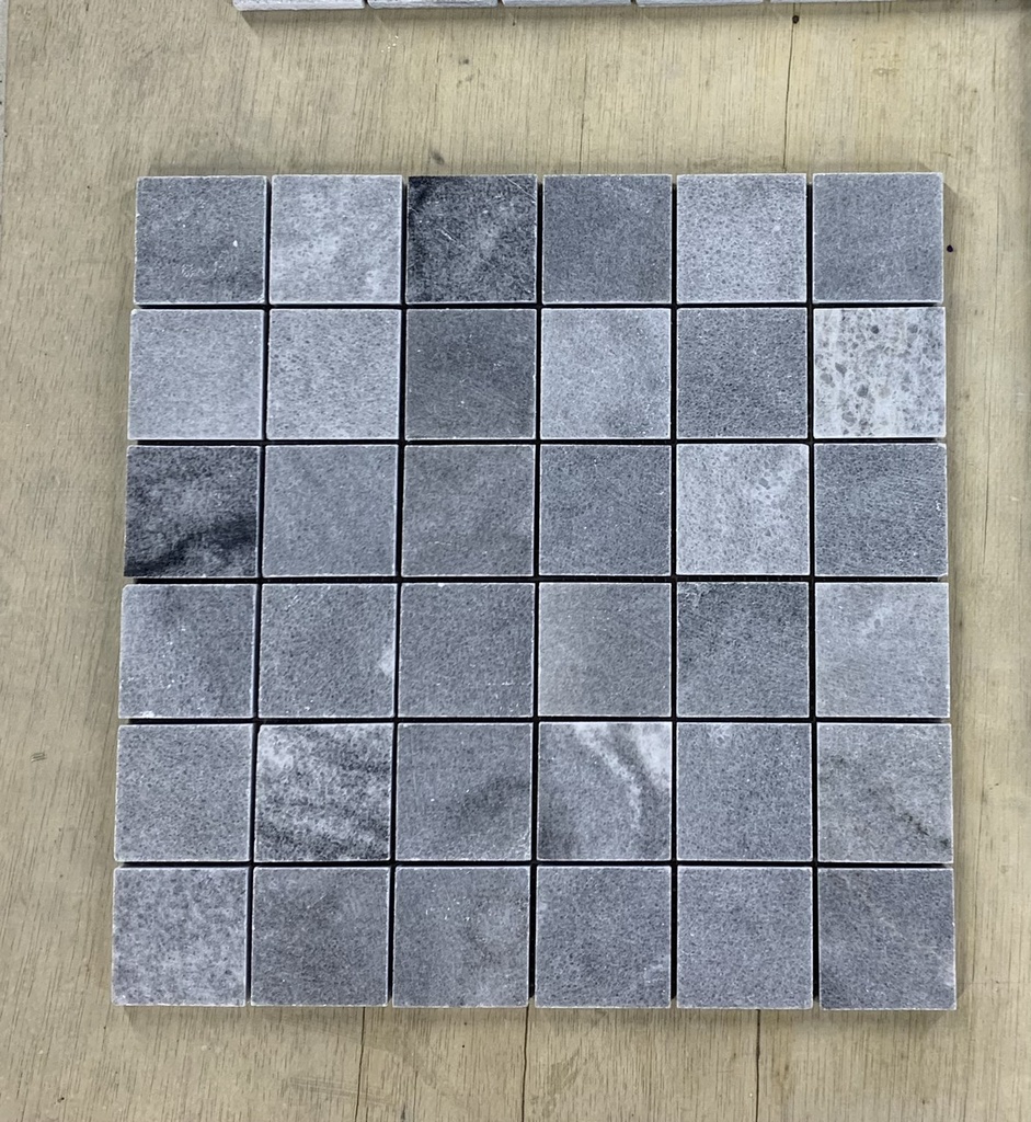 Mosaic đá đen NA mài bóng chip 48x48