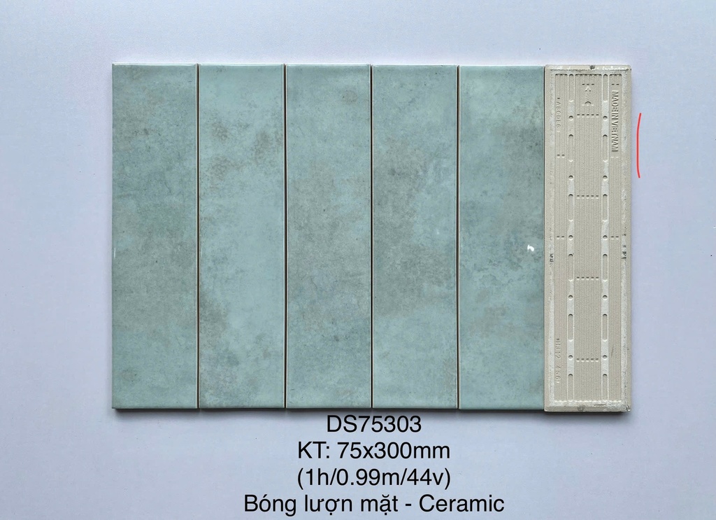 Gạch thẻ 75x300 loại ưu mã DS75303_S (1h/0.99m/44vien)