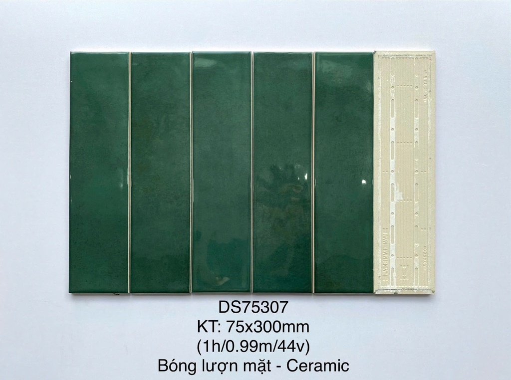 Gạch thẻ 75x300 loại ưu mã DS75307_S