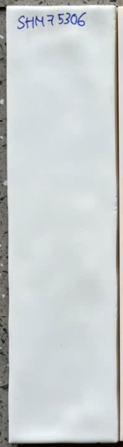Gạch thẻ trắng mờ lượn sóng 75x300mm SHM75306