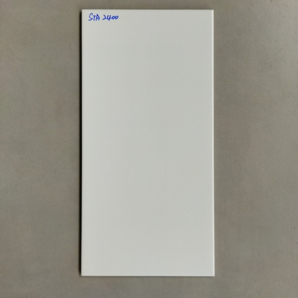 Gạch thẻ Việt Nam, Trắng bóng phẳng, KT 200x400 mm, STA2400, Loại 1 (1 hộp/ 18 viên/ 1.125m2)
